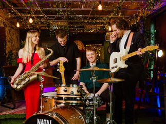 Promo London Bloom Upbeat Acoustic Quartet London