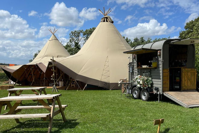 Promo The Main Act Mobile Bar Suffolk