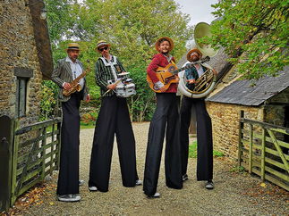Promo The Ten Foot Troubadours Stilt Walking Band East Sussex