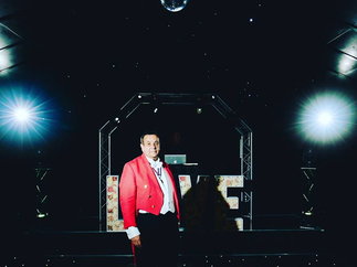 Promo Toastmaster and Celebrant Paul Deacon Toastmaster Buckinghamshire