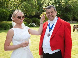 Promo Toastmaster and Celebrant Paul Deacon Toastmaster Buckinghamshire