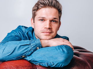 Promo Tom B Singer Guitarist Hampshire