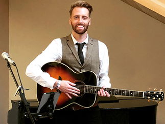 Promo Tom Horts Singer Guitarist Lancashire