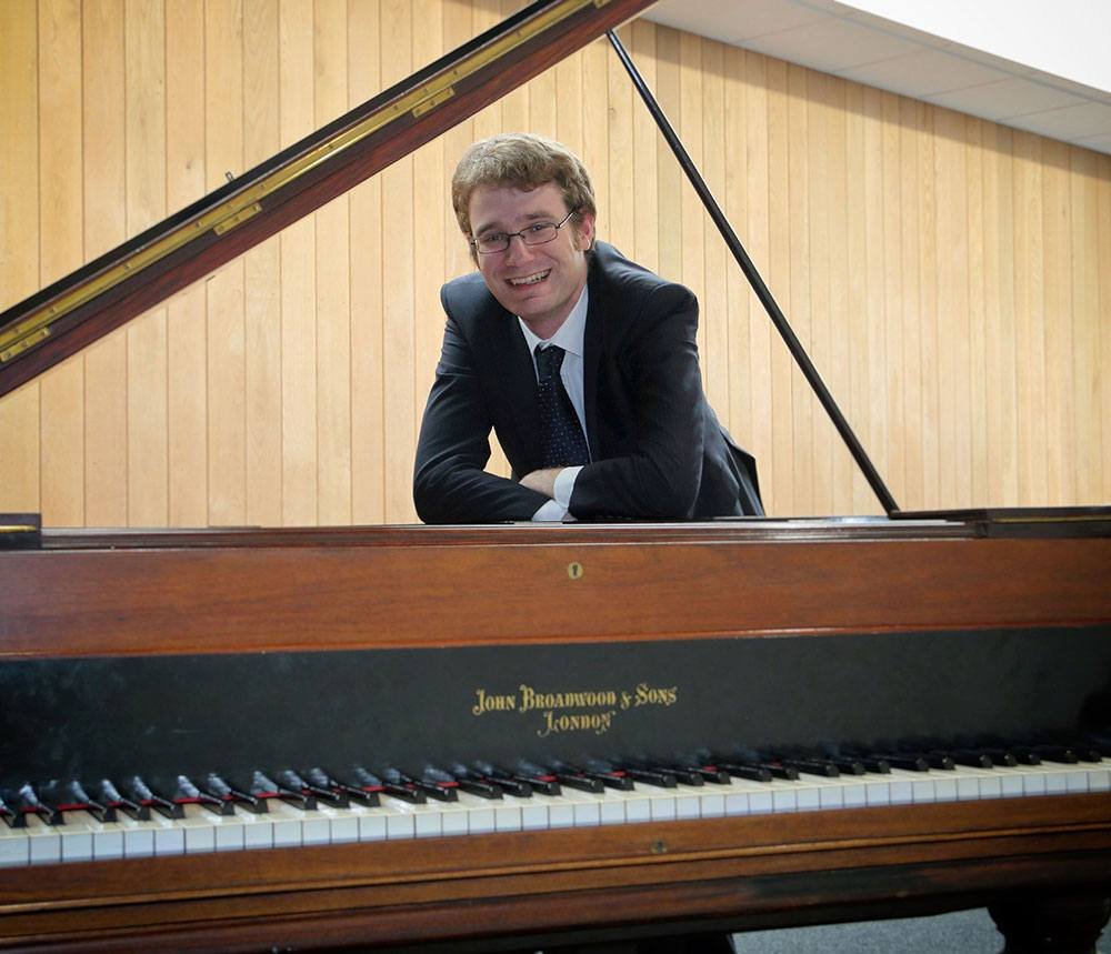 Promo Tom K Pianist Hampshire