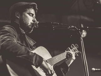 Promo Tom Charles Singer Guitarist Newcastle upon Tyne