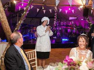 Promo Totally Spontaneous Singing Waiter Hertfordshire