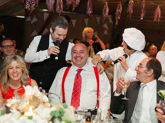 Promo Totally Spontaneous Singing Waiter Hertfordshire