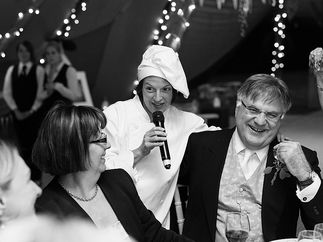 Promo Totally Spontaneous Singing Waiter Hertfordshire