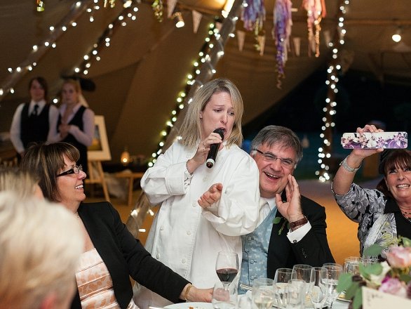 Promo Totally Spontaneous Singing Waiter Hertfordshire
