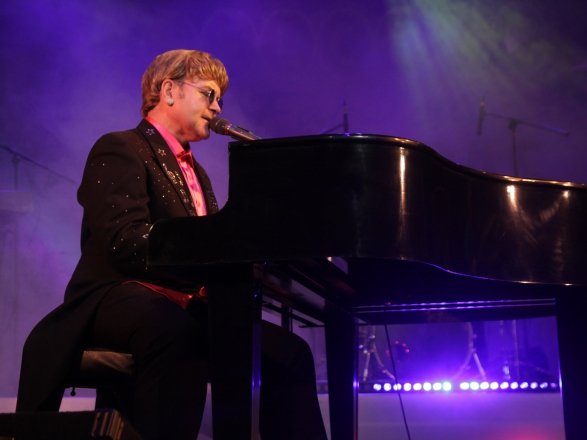 Promo Totally Elton Elton John Tribute Buckinghamshire