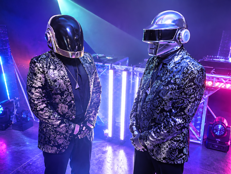 artists similar to DaftPunk Tribute