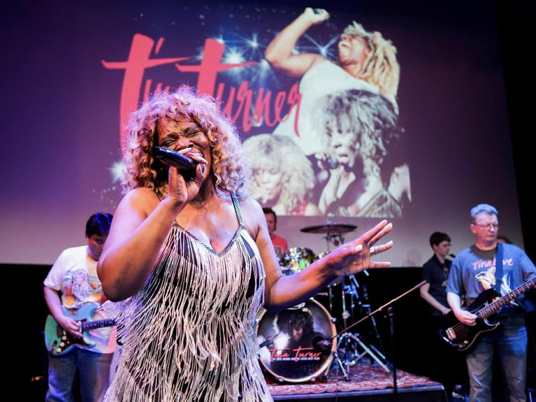 artists similar to Truly Tina