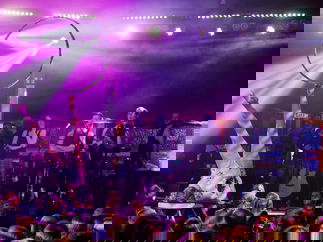 Promo Circus Cabaret Show Circus Performer East Sussex