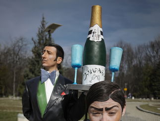 Promo Vincent And Pascal Costume Character London