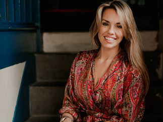 Promo Virtual Presenter Suzie Virtual Presenter And Host Glamorgan