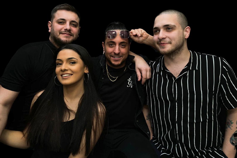 artists similar to Viva Lucia