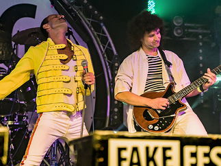 Promo (Queen) We Will Rock You Queen Tribute Band Staffordshire
