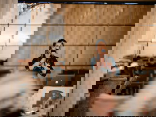 Promo Lara Solo Singer With Tracks Buckinghamshire