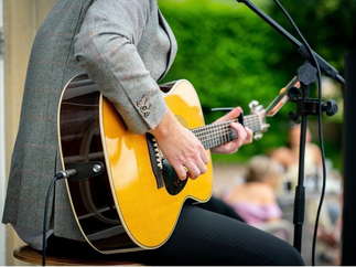 Promo Tom Horts Singer Guitarist Lancashire
