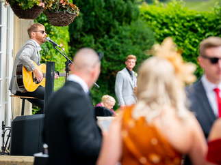 Promo Tom Horts Singer Guitarist Lancashire