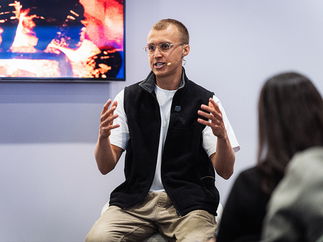 Promo Zavier Coyne Gen Z Workplace Keynote Speaker, Advisor & Coach London