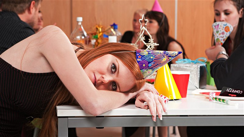 10 Mistakes To Avoid At This Year’s Christmas Party