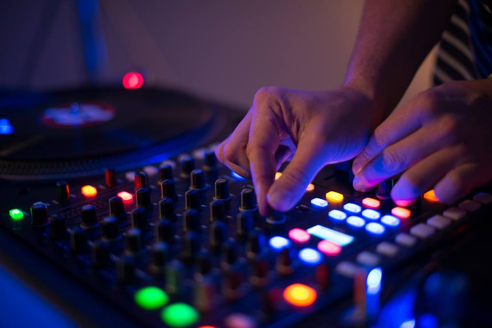 Top 10 Wedding DJs For Hire #CURRENT_YEAR#