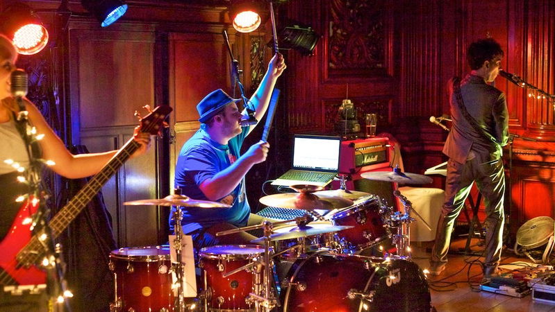 3 Mile Smile rockin' a Swinfen Hall wedding