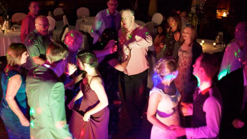 Swinfen Hall crowd shot with 3 Mile Smile