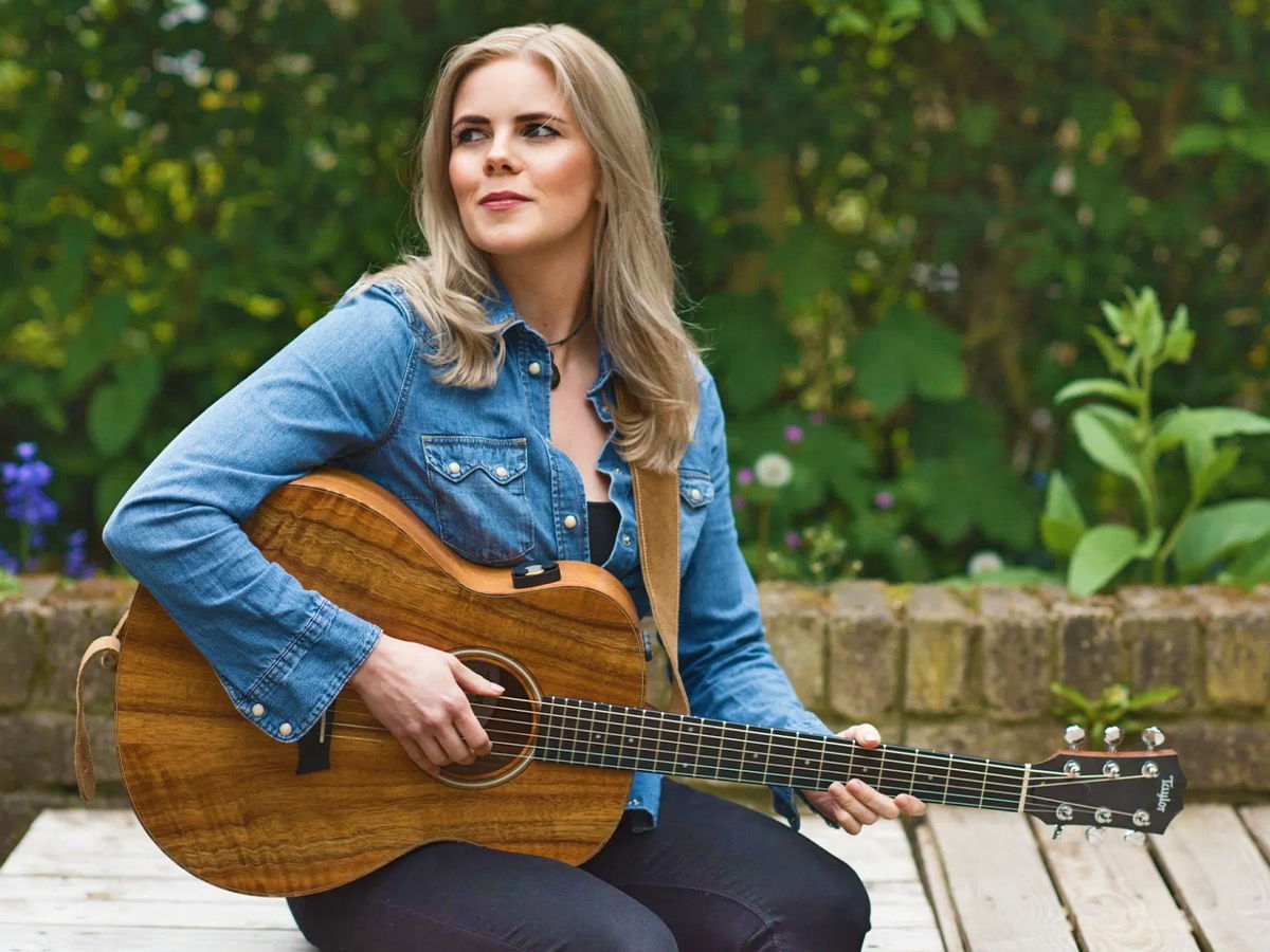 find the best acoustic singer guitarist near me