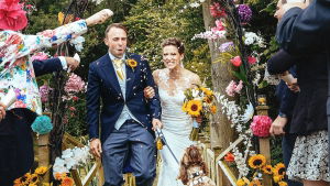 40+ Music & Entertainment Ideas for Rustic Weddings 40+ Music & Entertainment Ideas for Rustic Weddings