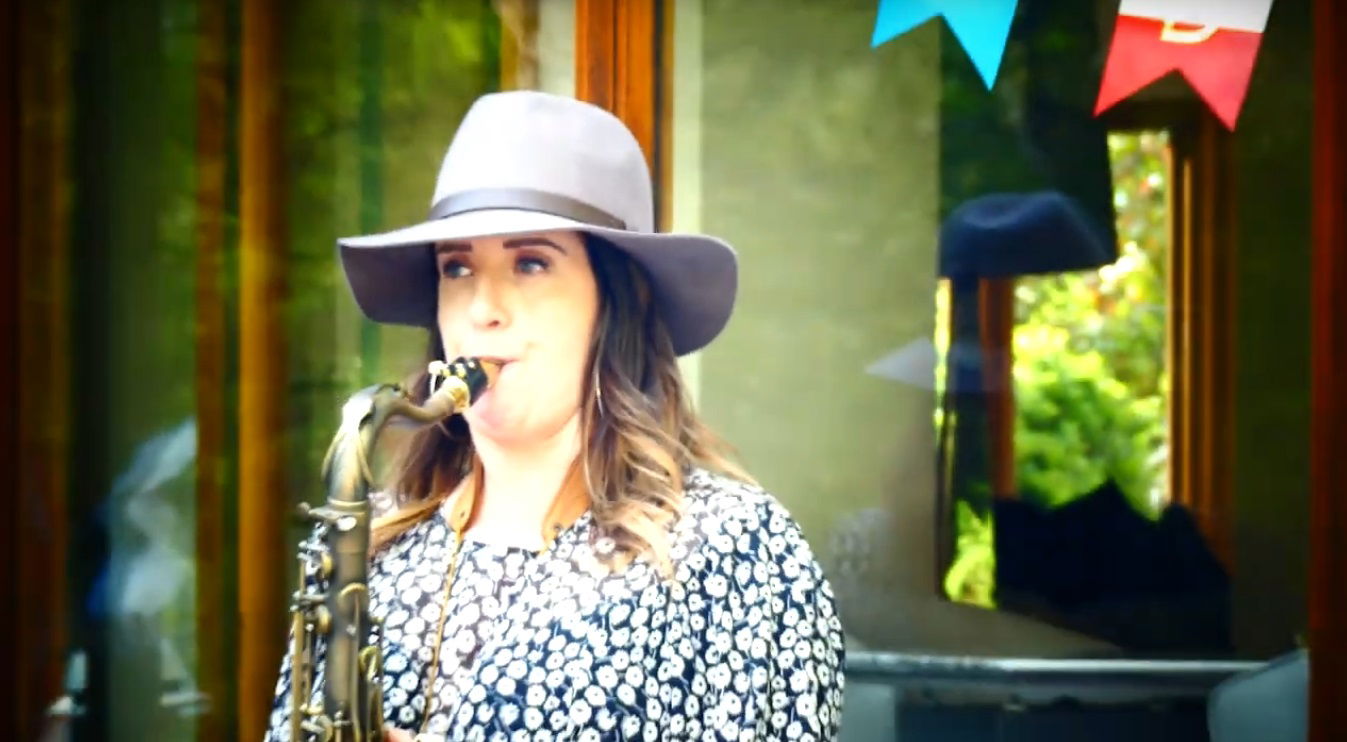 Video Anna (Saxophonist)  West Midlands
