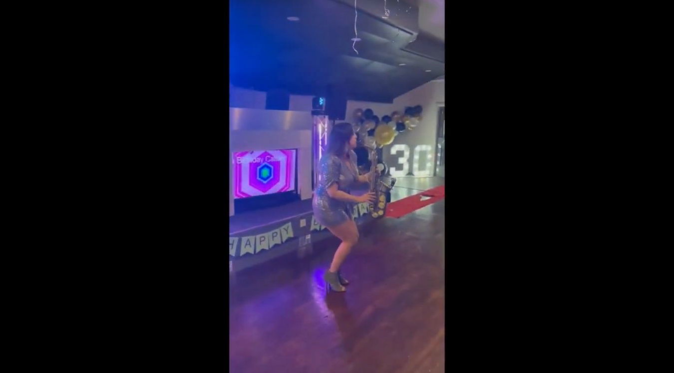 Video Anna (Saxophonist)  West Midlands