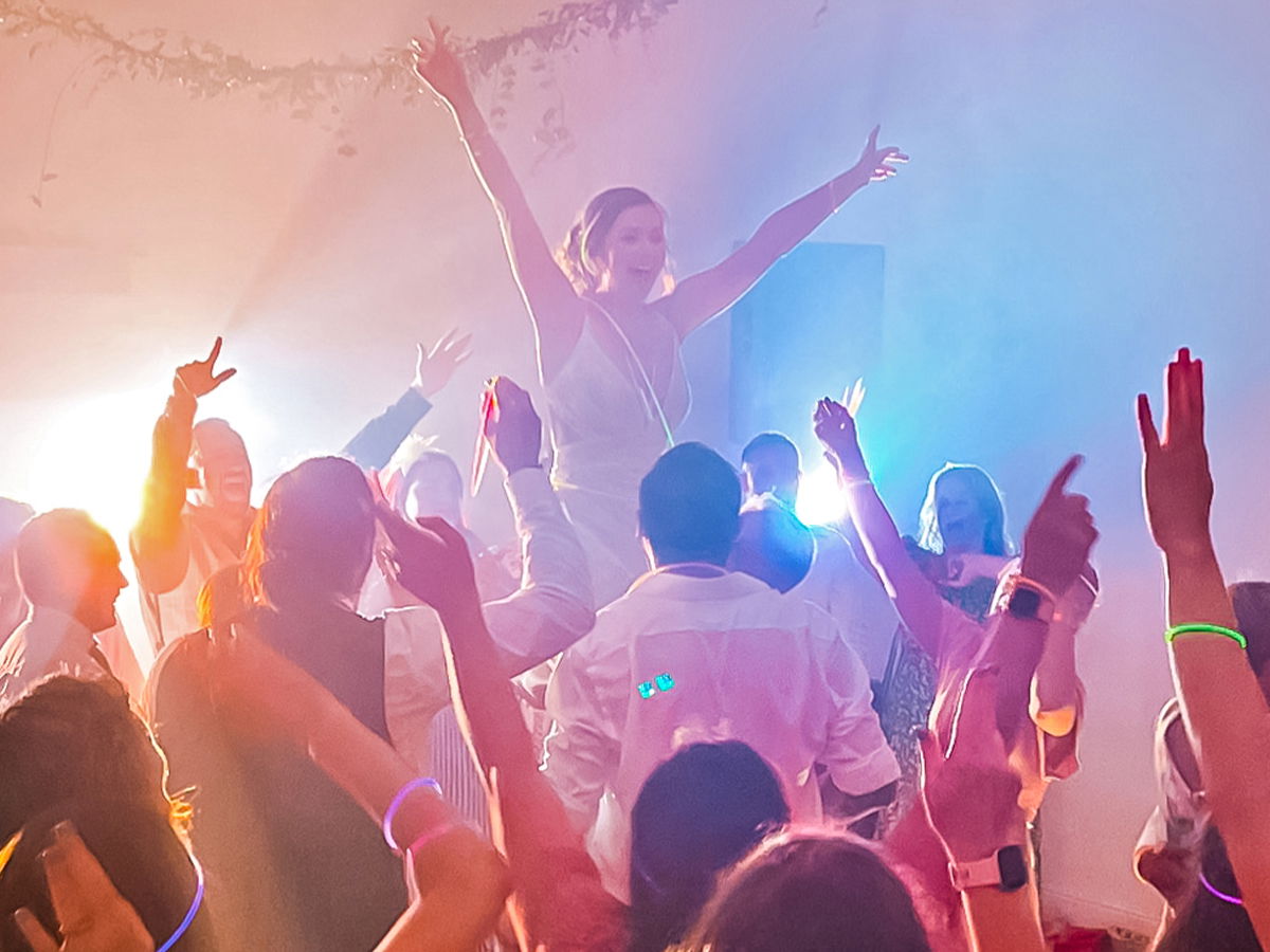 Pitfalls to avoid for an incredible wedding music performance