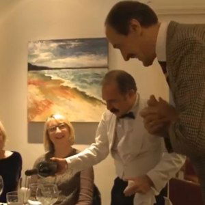 Video John Cleese (Edmond Wells)  London