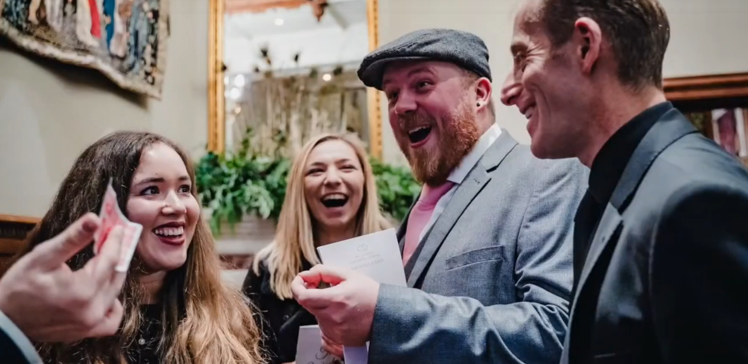 Video Close Up Magician Brett  West Midlands