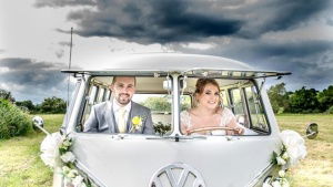 50+ Ideas for Outdoor Wedding Entertainment