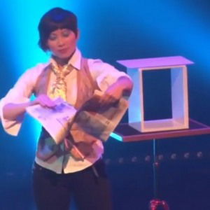 Video La Femme Magicienne  Somerset