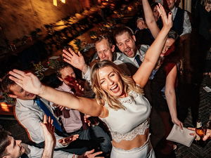 Top 5 Wedding Entertainment Money Saving Tips Top 5 Wedding Entertainment Money Saving Tips