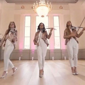 Video LED Glitter Strings  London