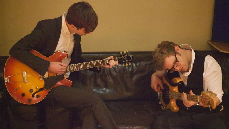 Hipster - Band changing room