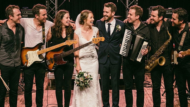How To Choose The Perfect Live Band For Your Wedding