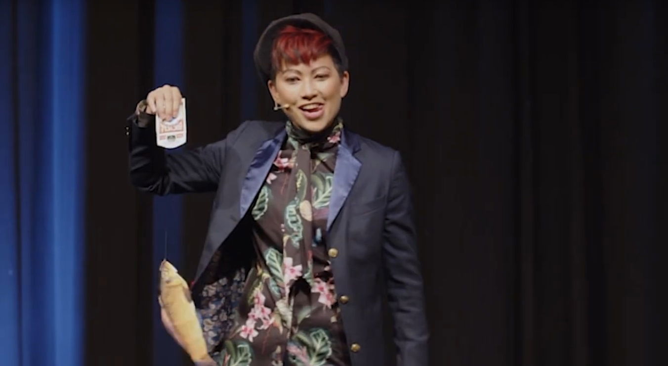 Video La Femme Magicienne  Somerset