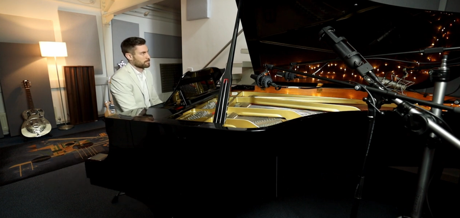 Video Liam Francis  Manchester