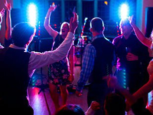 6 Reasons Why Everyone Should Hire Live Musicians For Their ...