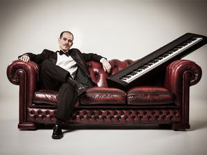 Top 10 Pianists For Weddings In 2016