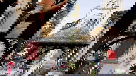 Mark and Sarah Arnold's Perfect Wedding