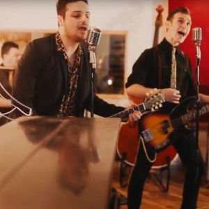 Video Rock n Roll Dogs  West Midlands