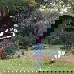 Video Britains South East Bagpiper  London