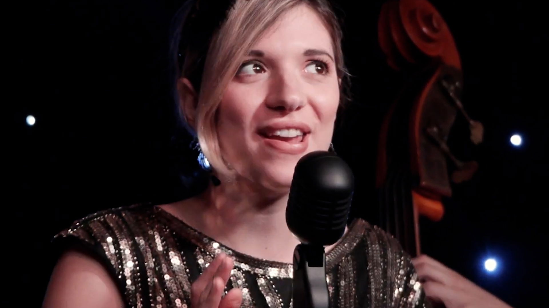 Video The Futuristic Gramophones  London